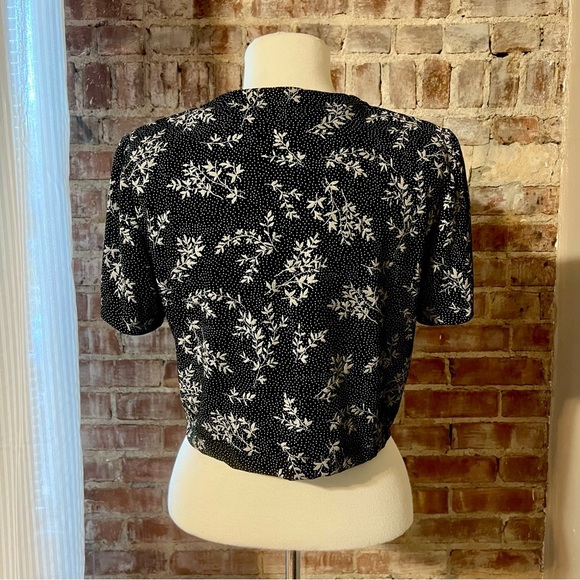 Vintage Polka Dot Black and White Women's Crop Top w/ Leaf Pattern -Size M -TP56 - Picture 4 of 7